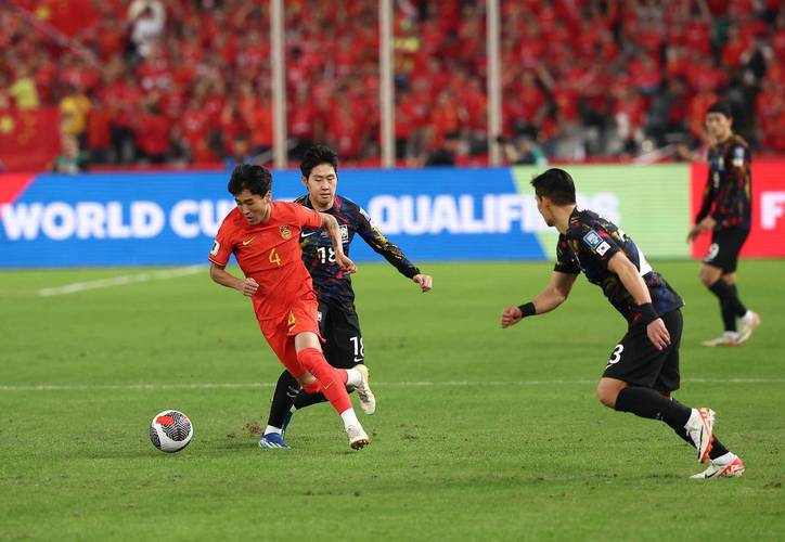 中国vs韩国足球犯规
